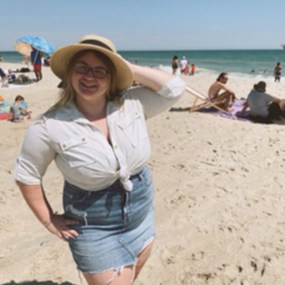 Meet your Posher, Danielle